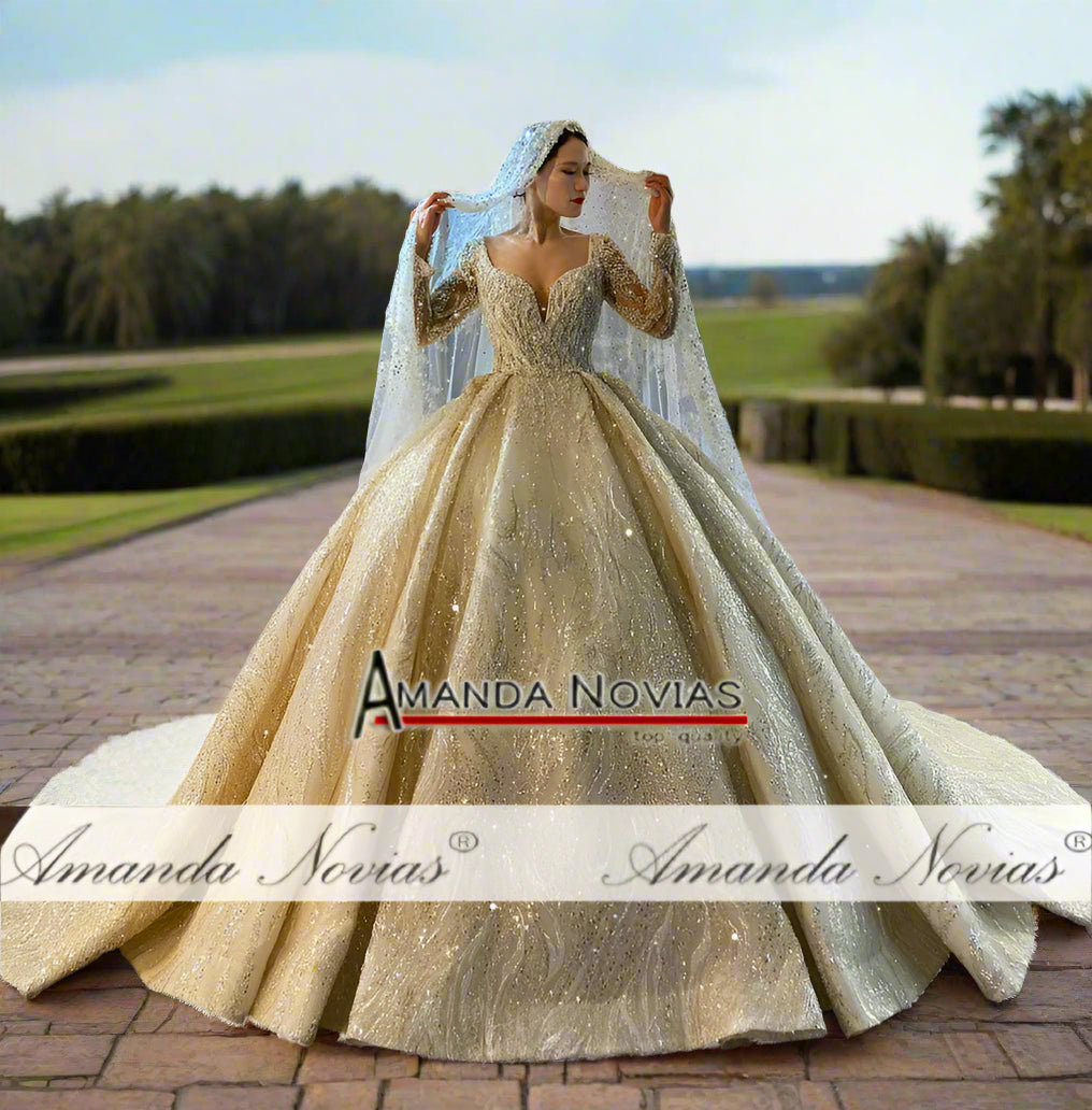 Luxury High Quality Full Beading Wedding Dress with Long Sleeves Bridal Dress Customized