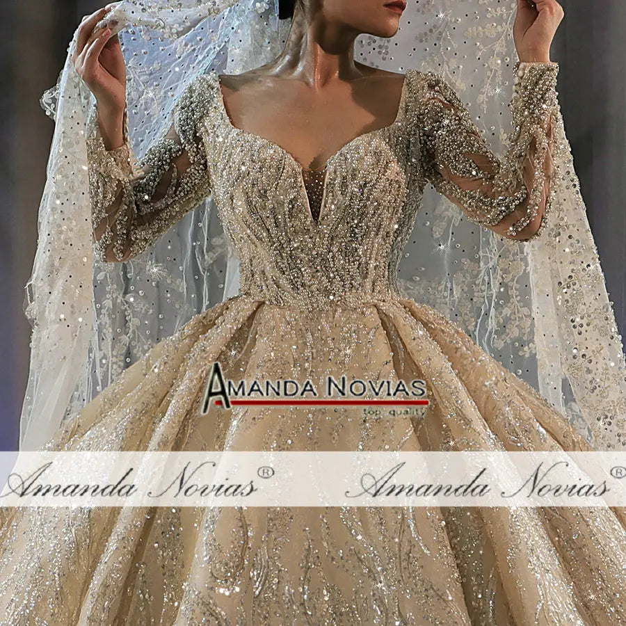 Luxury High Quality Full Beading Wedding Dress with Long Sleeves Bridal Dress Customized