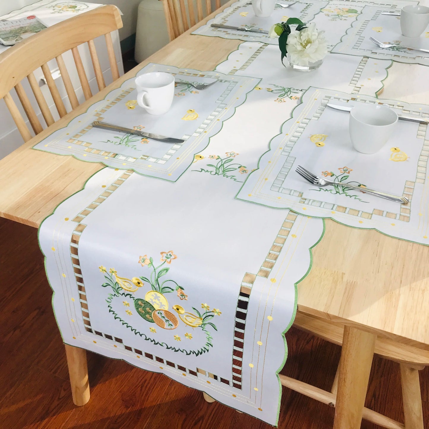 Embroidery Tablecloth napkin Home Decor Silk-touch Fiber