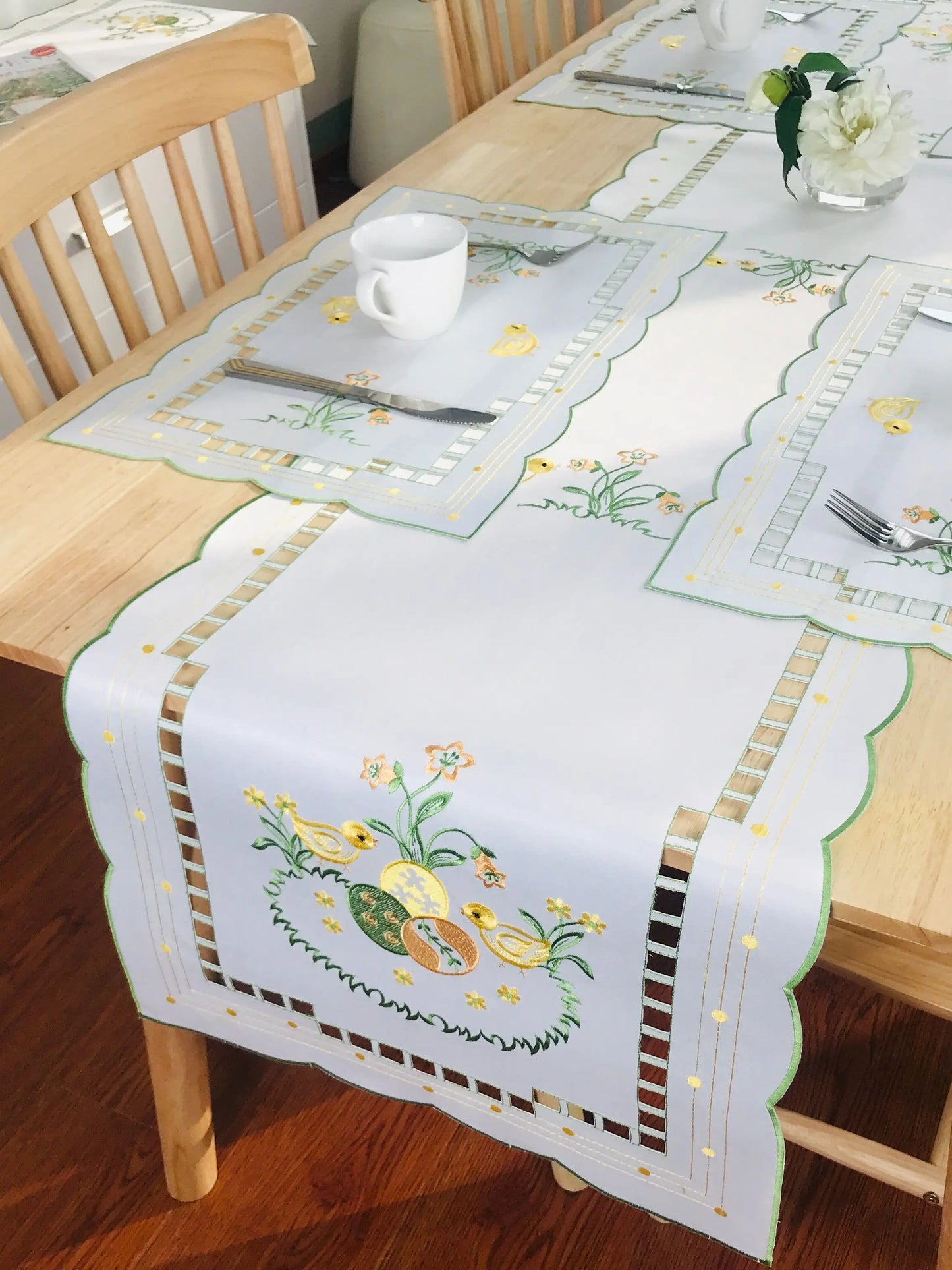 Embroidery Tablecloth napkin Home Decor Silk-touch Fiber