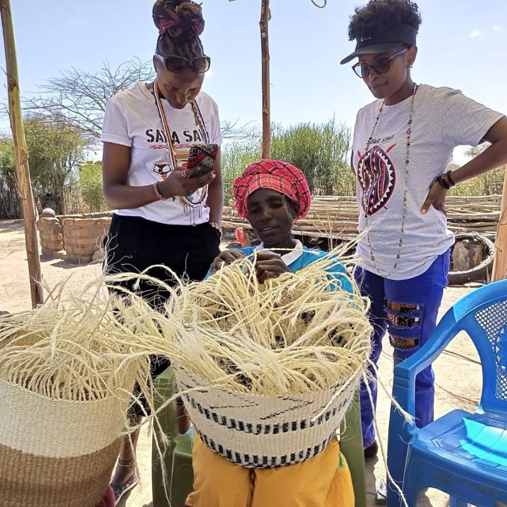 Balance Point Handwoven Straw Sisal Basket Tote Bag