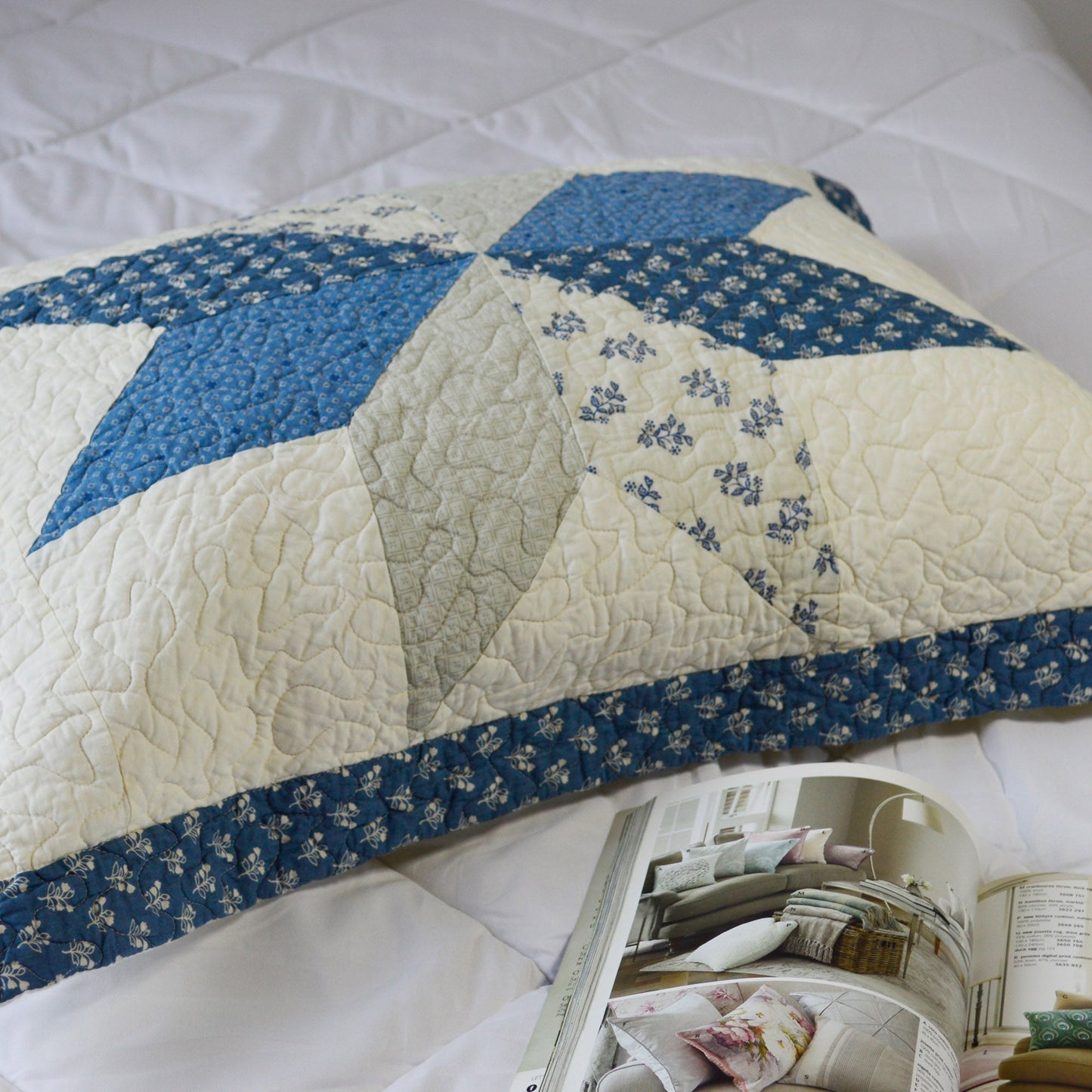 100% Cotton Summer Diamond Blue Patchwork Quilt King Size Pillow Sham, Boho Style, Motif Blue and Ivory, Room Decor, Graduation Gifts