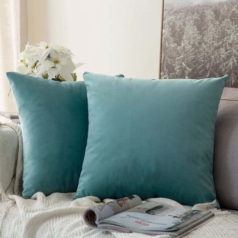 Luxury Hotel Room Removable and Washable Pillow Bed Cushion Cover & Bed Runners