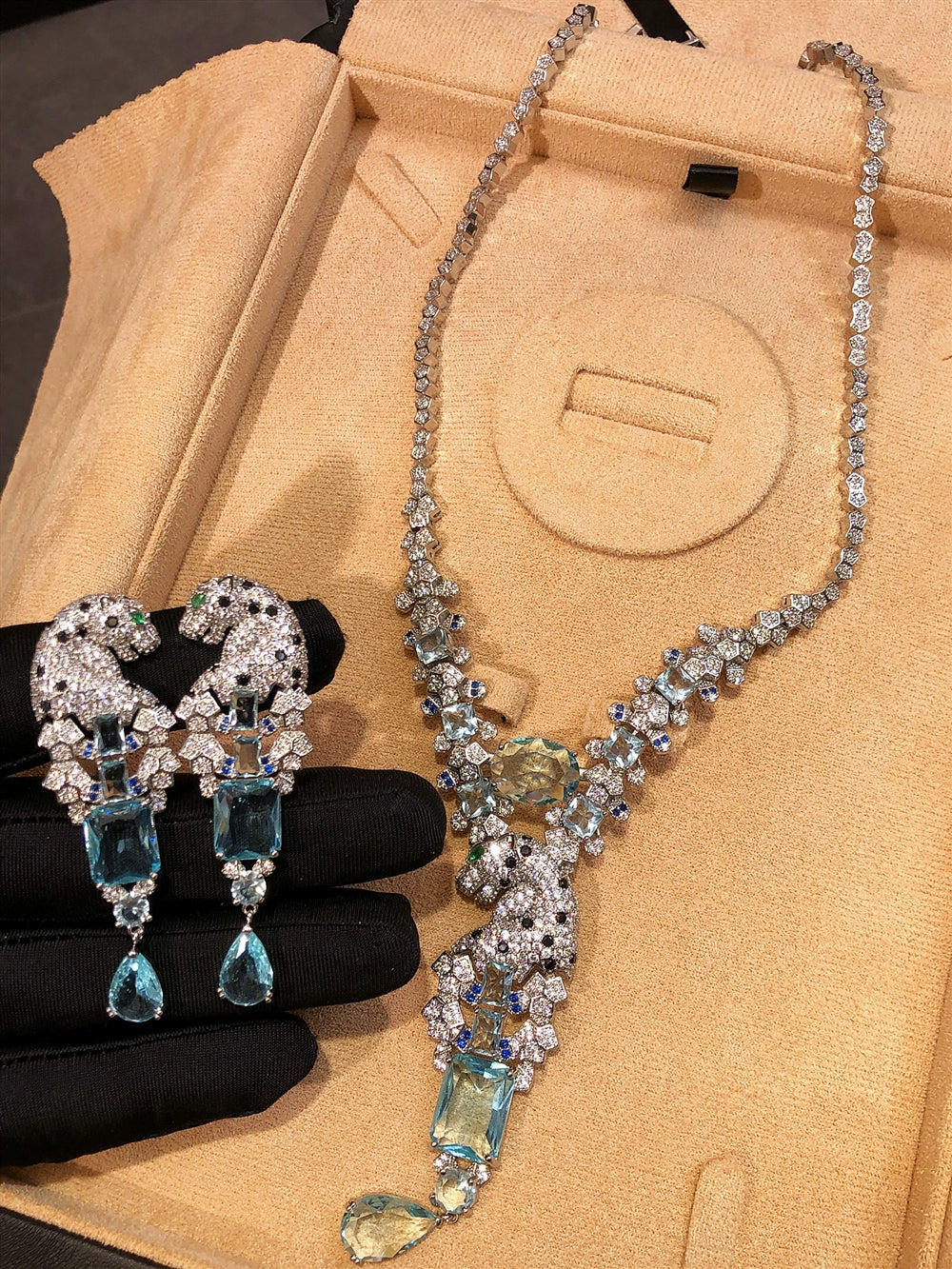 Jewelry Classy Elegant Luxury Zircon Necklace Earrings Leopard Head
