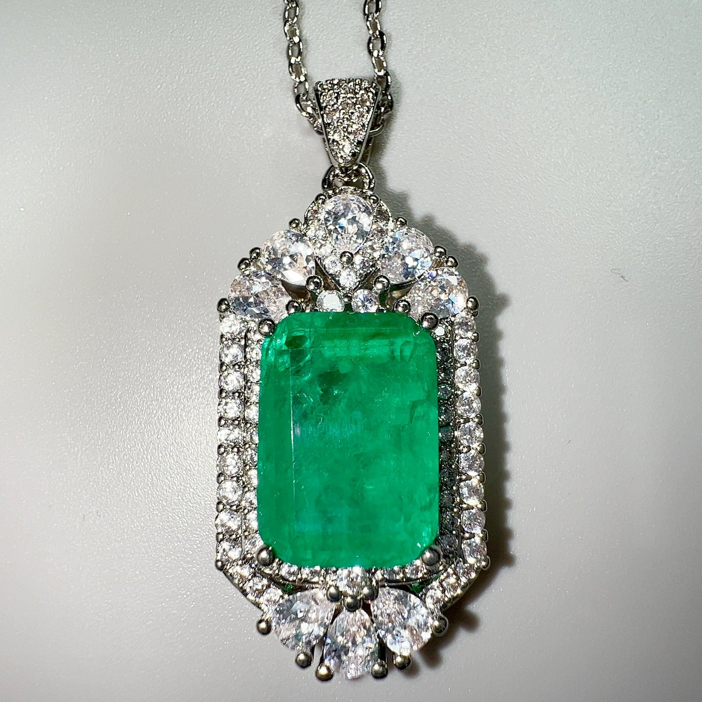 New Hot Cotton Women's Full Diamond Emerald Pendant