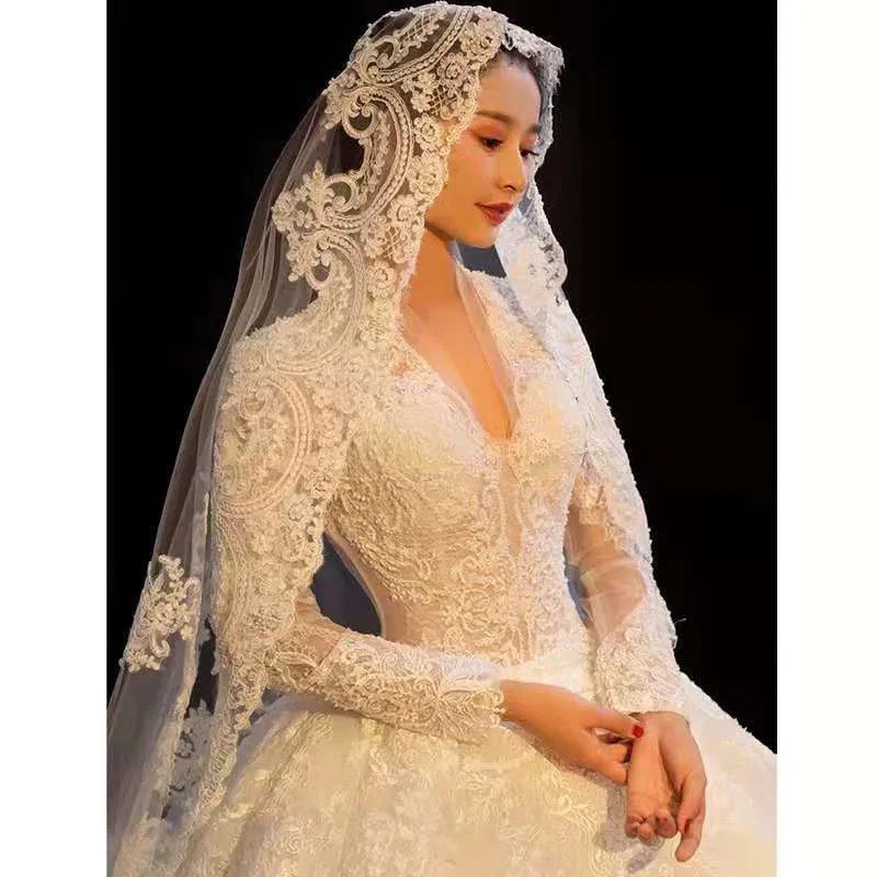 Long Wedding Bridal Veils Lace Appliques Cathedral Veil with Comb 5m 4m 3m
