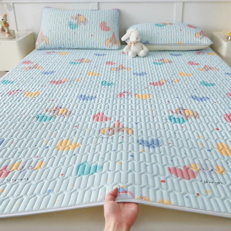 Natural Latex Thicken Cooling Mat for Summer Cool Feeling Silk Matress Pad Soft Breathable Ice Silk Summer Mat for Bed Sheet Set