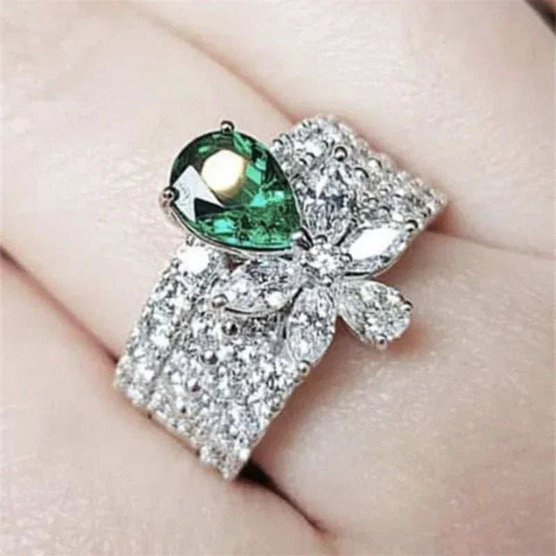 Luxury Fashion Green Zirconia Crystal Ring for Women