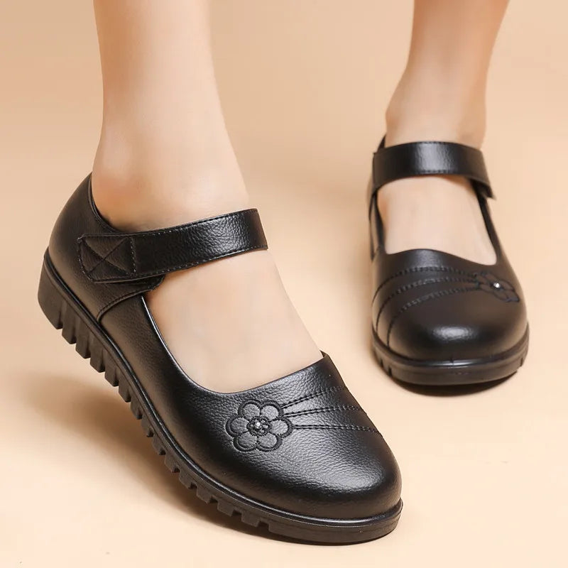 Flat comfortable elderly woman Mary Jane Shoes