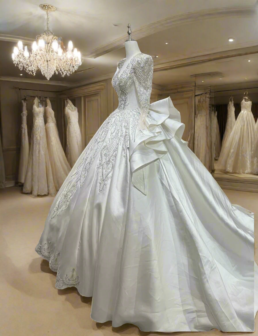Luxurious Bride Wedding Dress High Quality Satin Gown with Exquisite Beading and Long Train