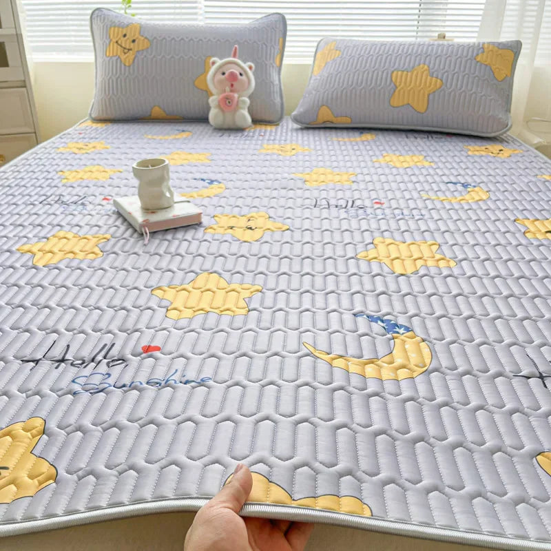 Natural Latex Thicken Cooling Mat for Summer Cool Feeling Silk Matress Pad Soft Breathable Ice Silk Summer Mat for Bed Sheet Set