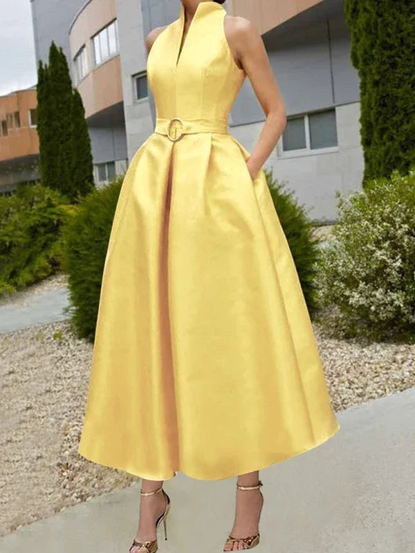 Urban Female Fashion Pockets Pleated A-line Midi