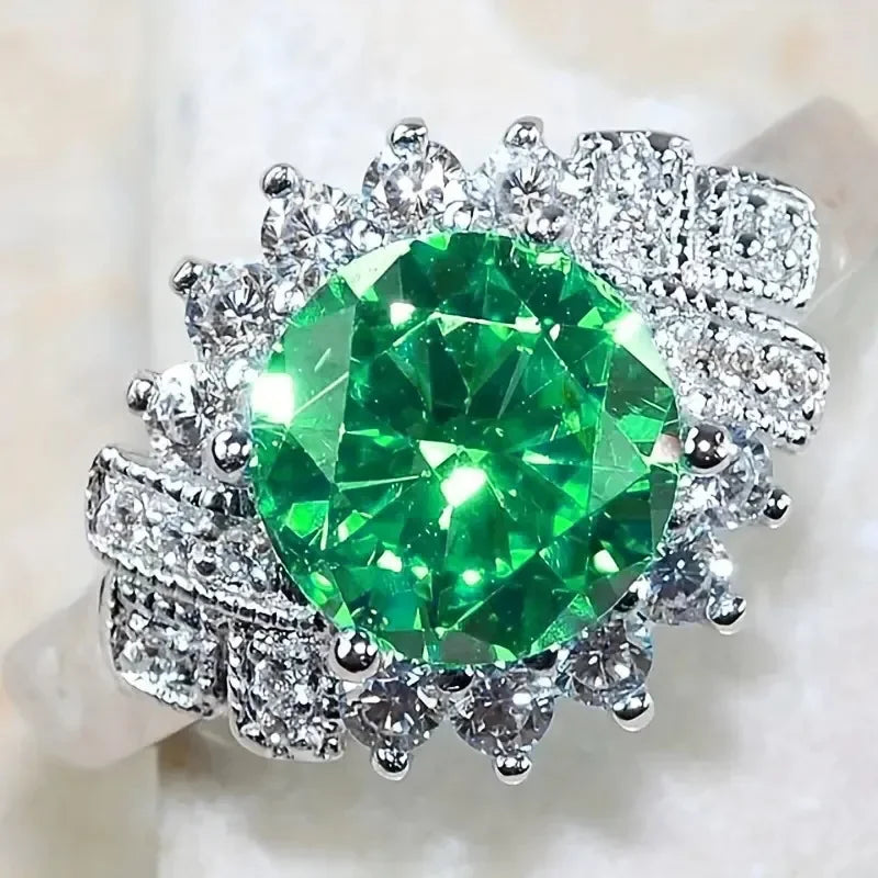 Luxury Fashion Green Zirconia Crystal Ring for Women
