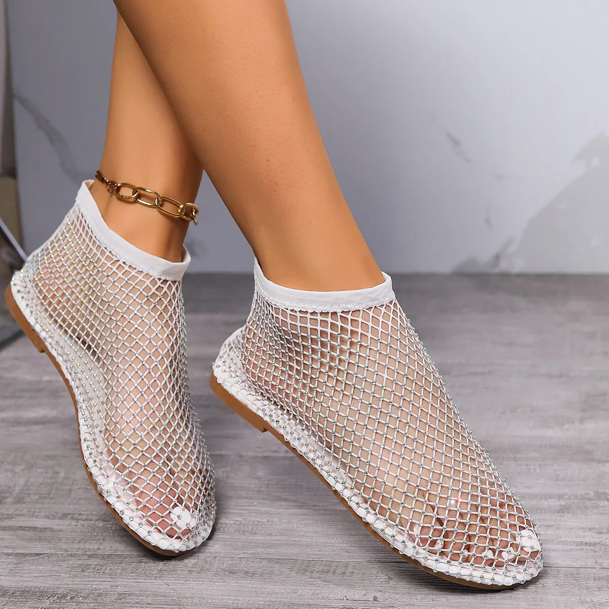 Summer Women's round Toe Flat Bottom Sandals Casual Slip-On Sexy Diamond