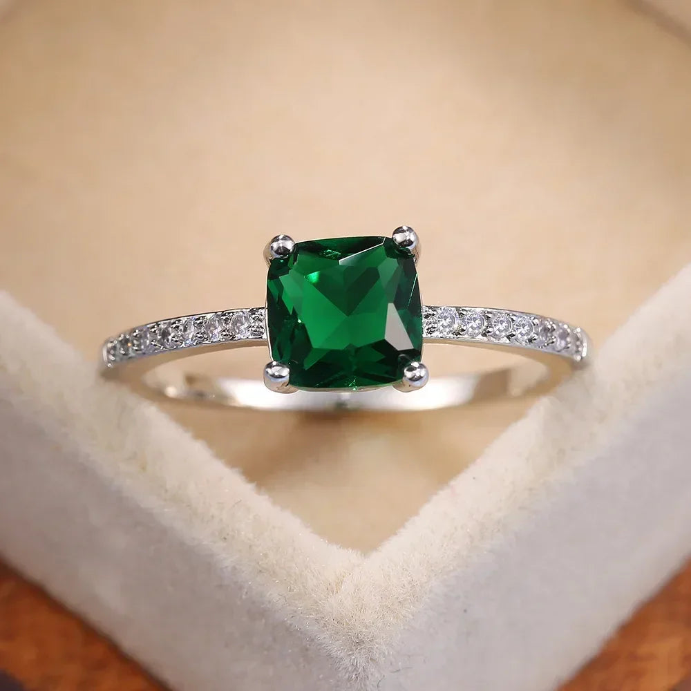 Luxury Fashion Green Zirconia Crystal Ring for Women