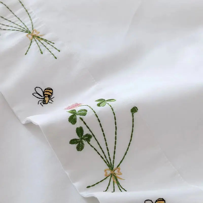 Pure White Embroidery Floral Flat Sheets 100% Cotton