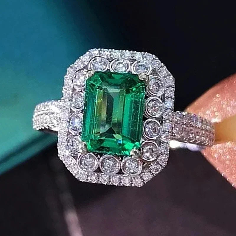 Luxury Fashion Green Zirconia Crystal Ring for Women
