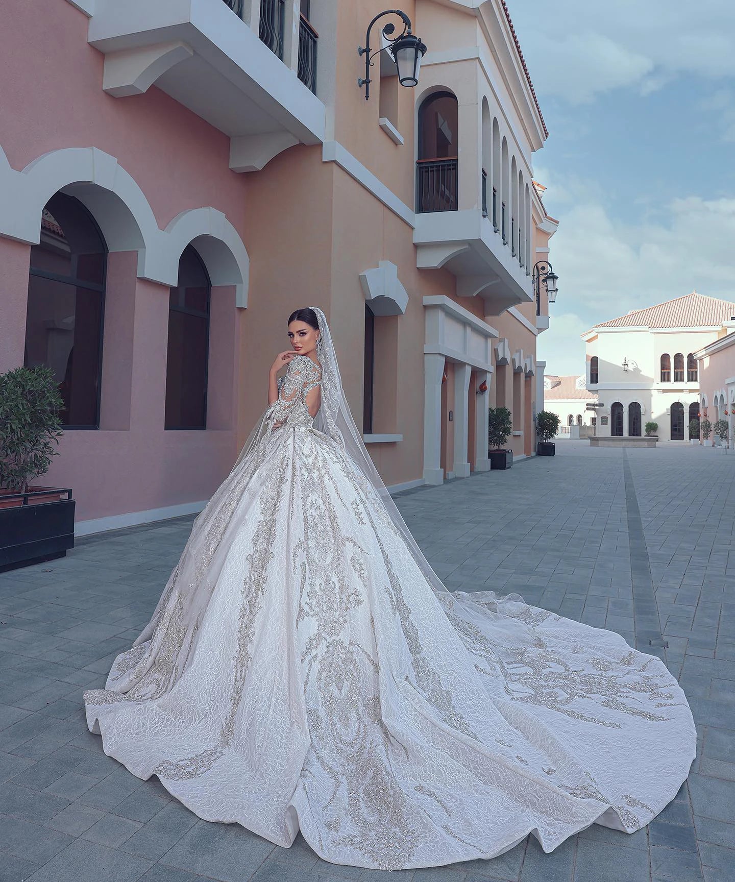 Elegant Custom-made Wedding Dress with Rhinestones Lace Long Sleeve Sweetheart Cathedral Train Floor-Length Ball Gown
