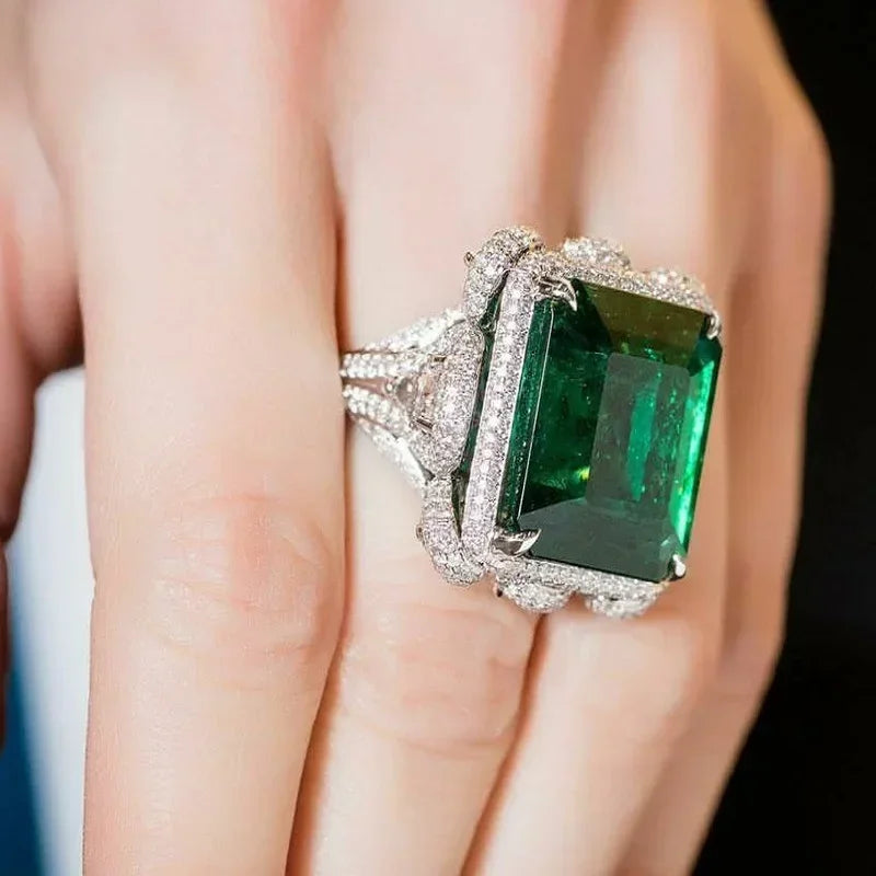 Luxury Fashion Green Zirconia Crystal Ring for Women
