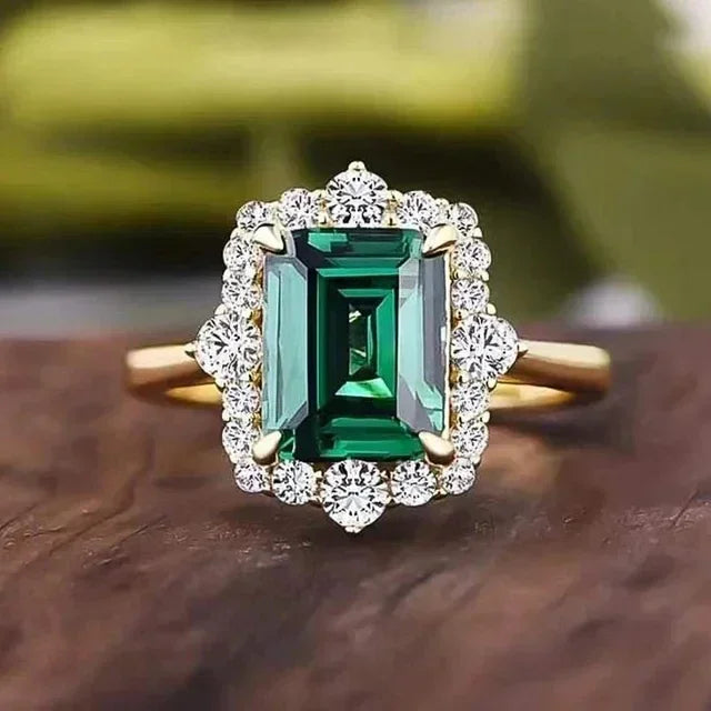 Luxury Fashion Green Zirconia Crystal Ring for Women