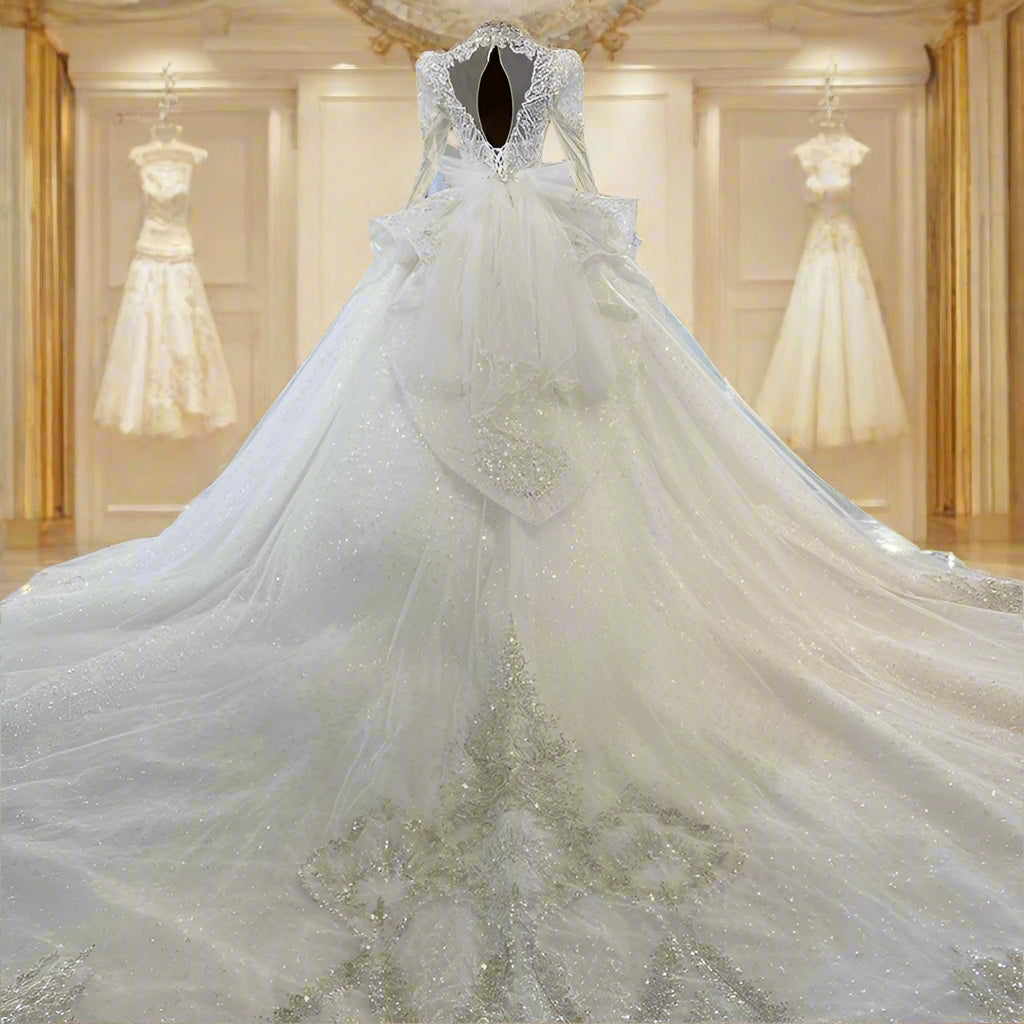Exquisite Women Wedding Ball Gown V-Neck Dress Customized Beading Lace Up