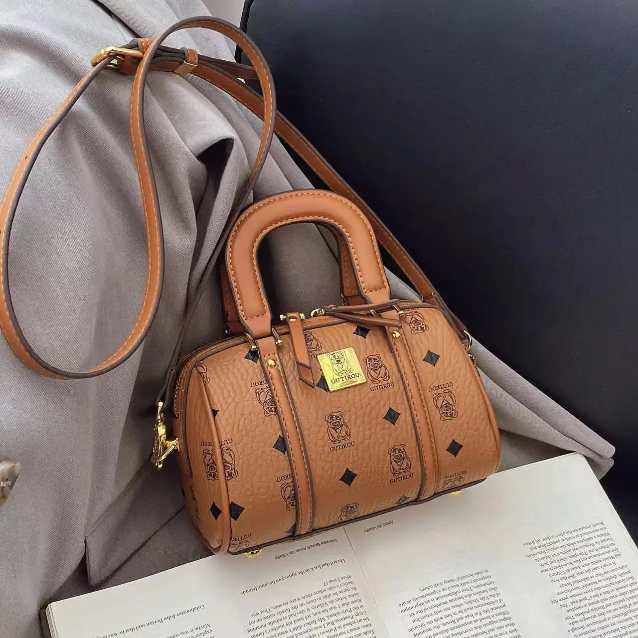 Fashionable Versatile Women's Handbag Shoulder Bag Soft Polyester Fiber Lining Zipper Closure