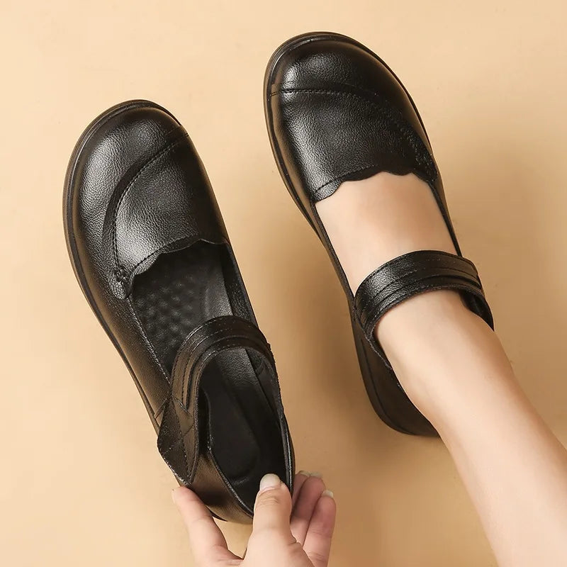 Flat comfortable elderly woman Mary Jane Shoes
