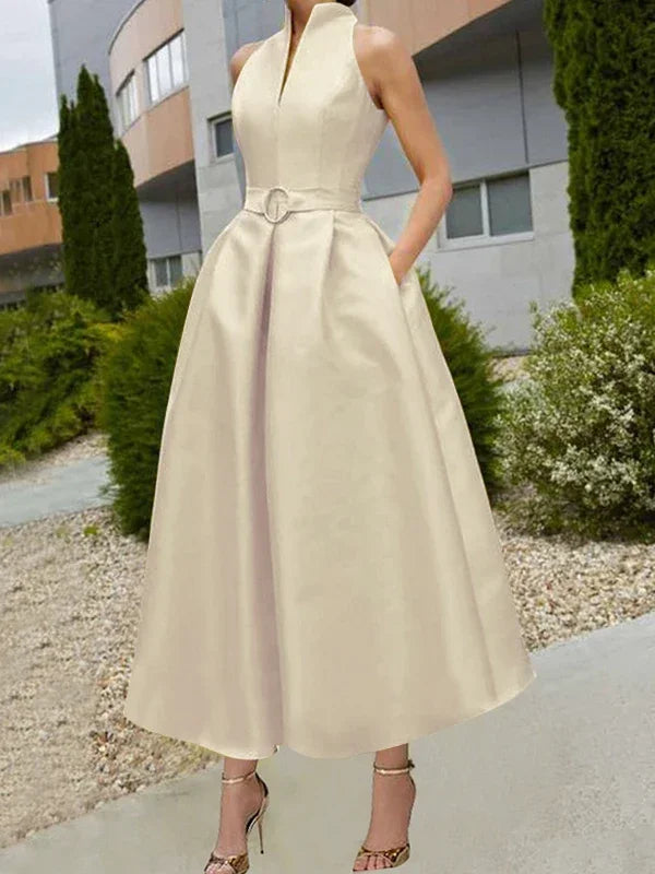 Urban Female Fashion Pockets Pleated A-line Midi