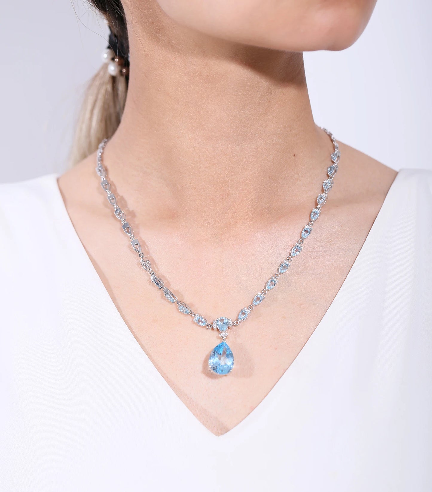 GEM'S BALLET Birthstone Necklace Natural Sky Blue Topaz 925 Sterling Silver