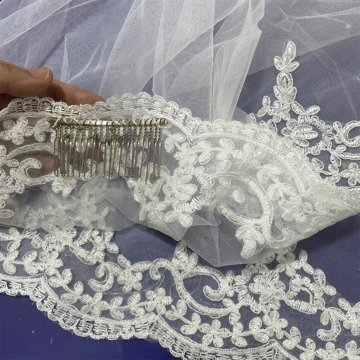 Long Wedding Bridal Veils Lace Appliques Cathedral Veil with Comb 5m 4m 3m