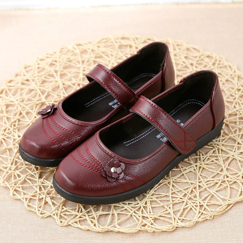 Flat comfortable elderly woman Mary Jane Shoes