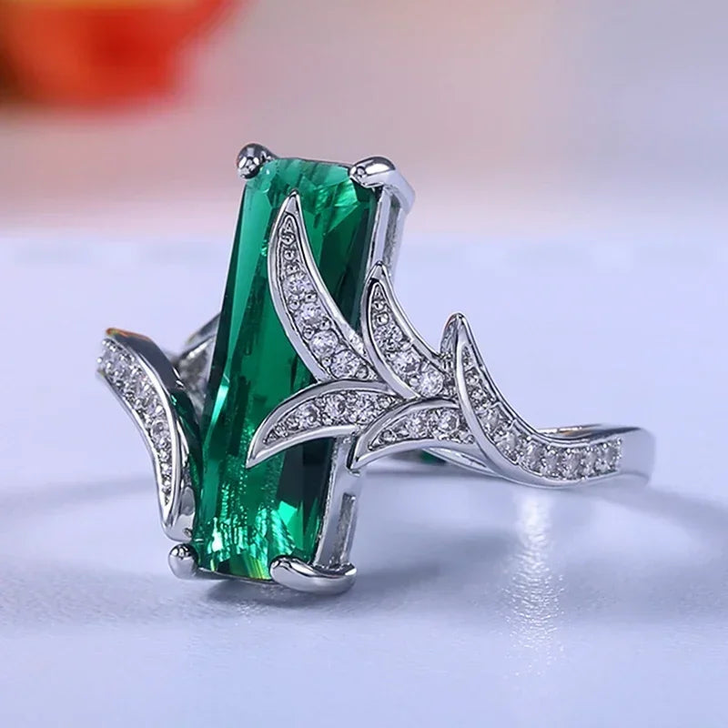 Luxury Fashion Green Zirconia Crystal Ring for Women