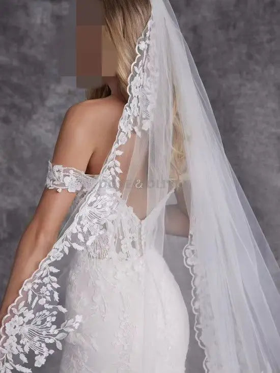 Luxury Bridal Wedding Veils One Layer with Comb Cathedral Length Bride Veils