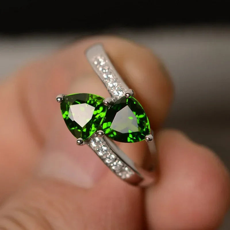 Luxury Fashion Green Zirconia Crystal Ring for Women