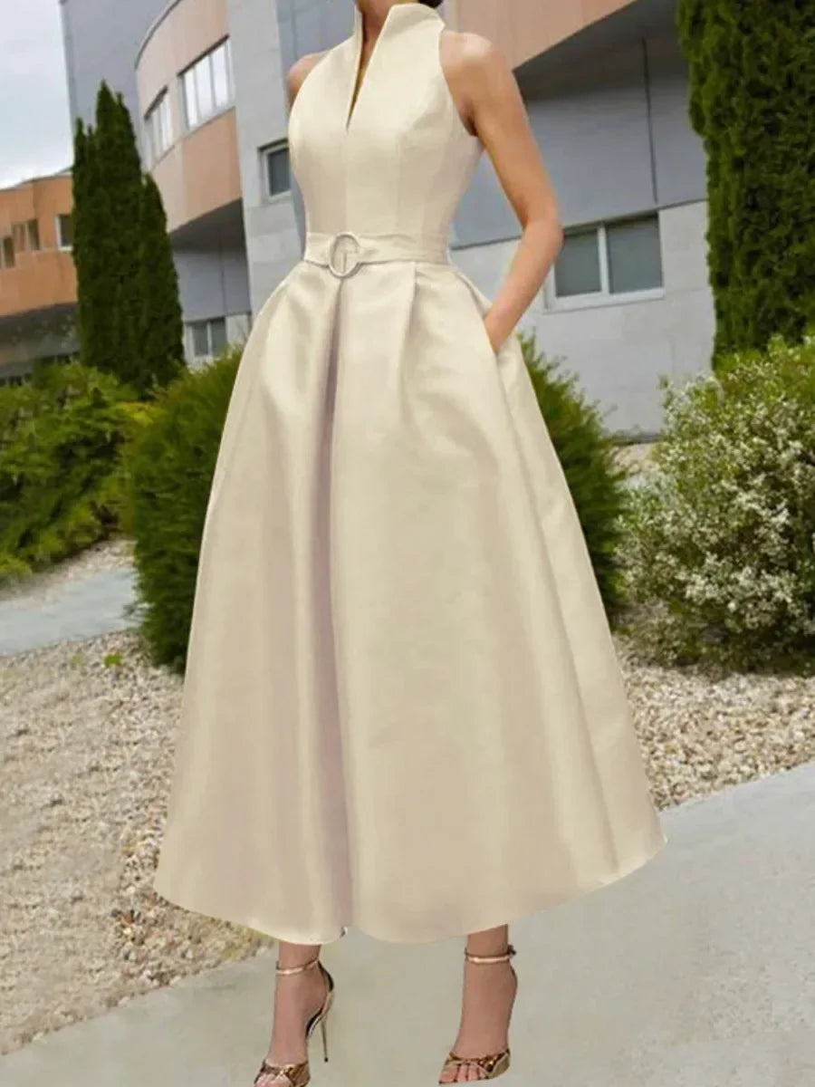 Urban Female Fashion Pockets Pleated A-line Midi