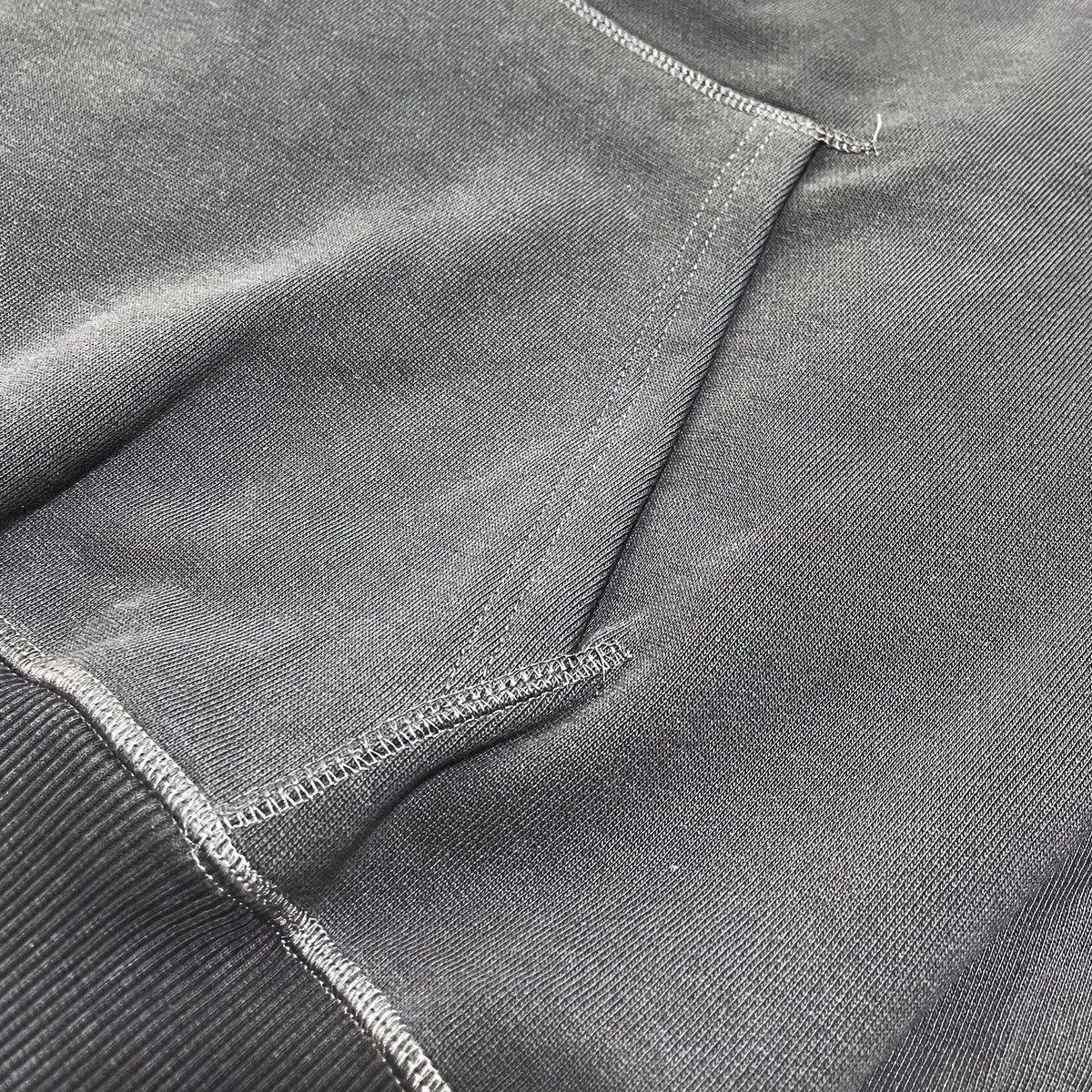 HEAVYWEIGHT HOODIE