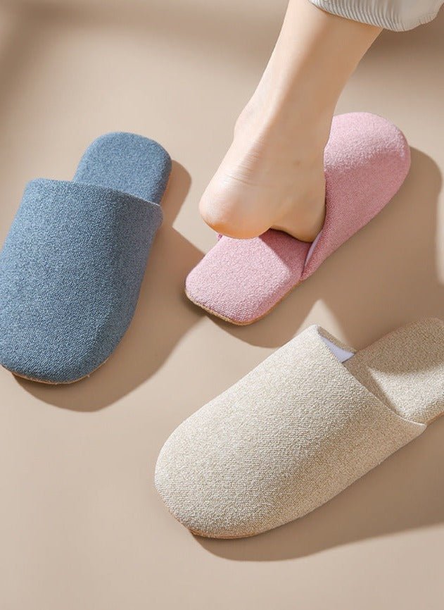 Modern House Slipper / White