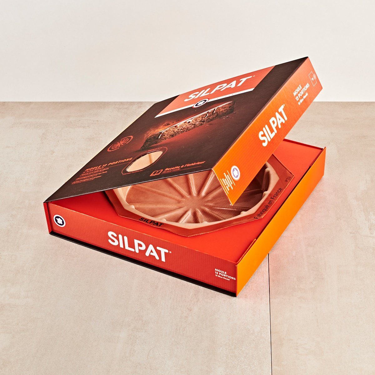 Silpat Round Cake Mold - 12 Portions