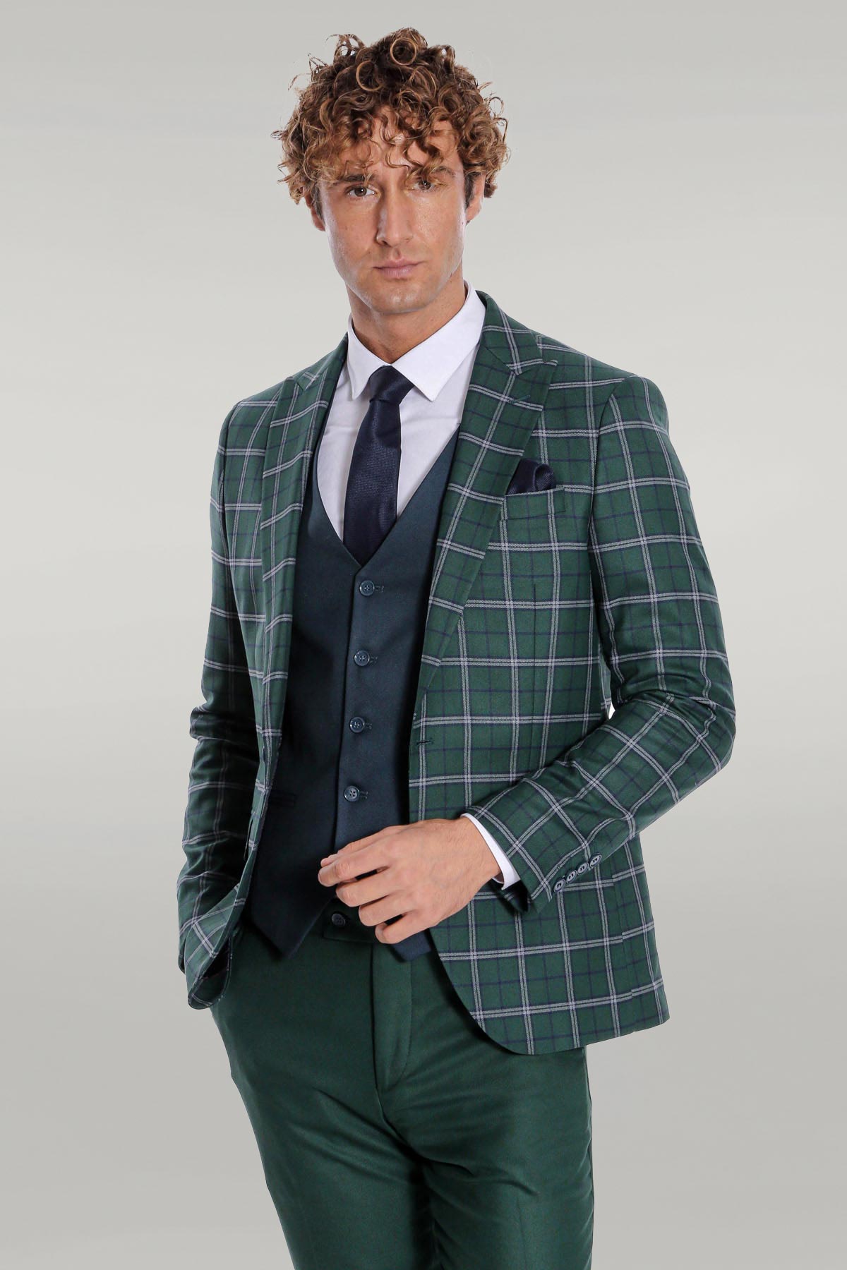Men's Suits & Blazers