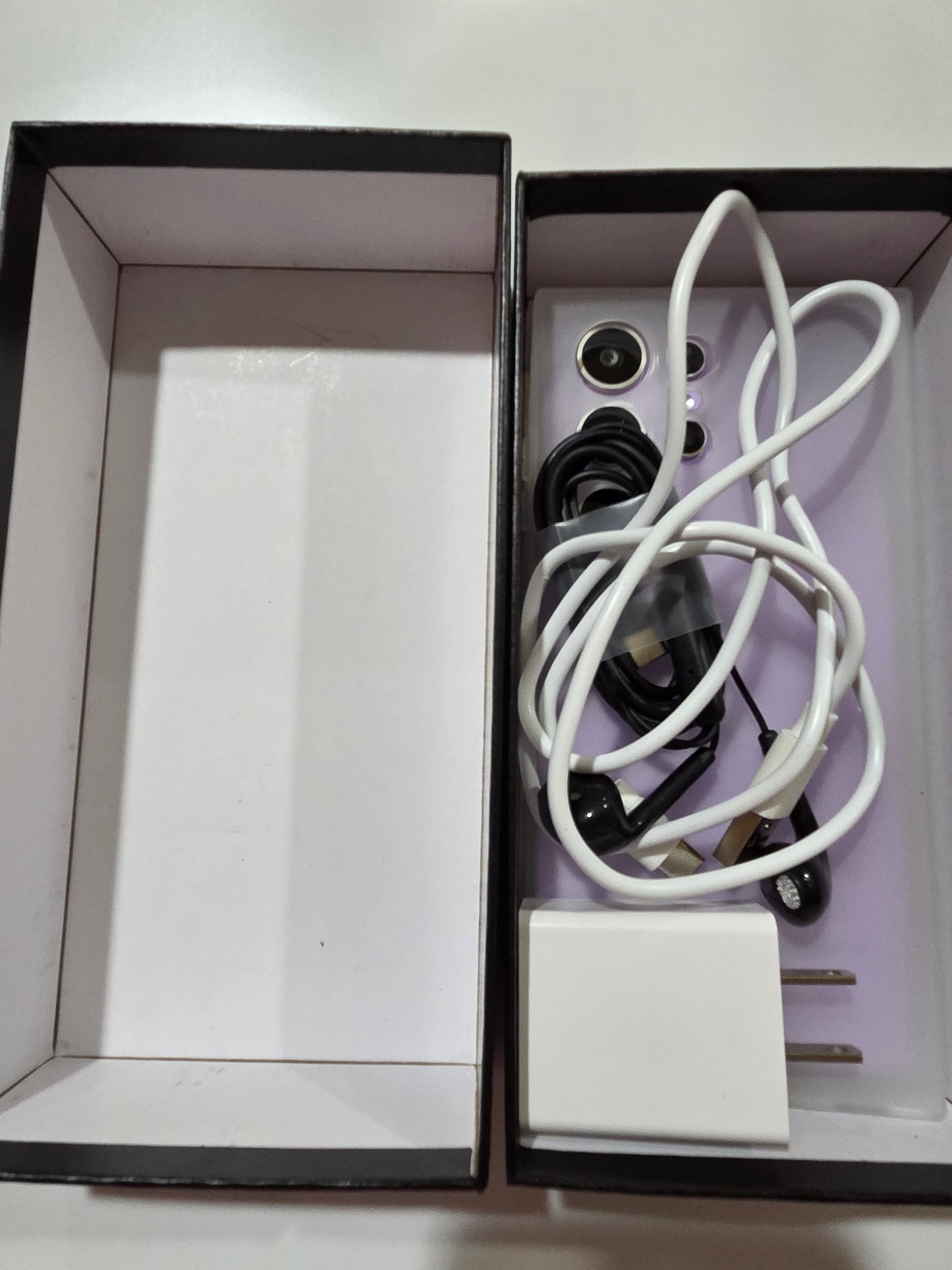 2025 S24 Ultra 16GB+1TB 5G Smartphone - Used (Scratched Screen)