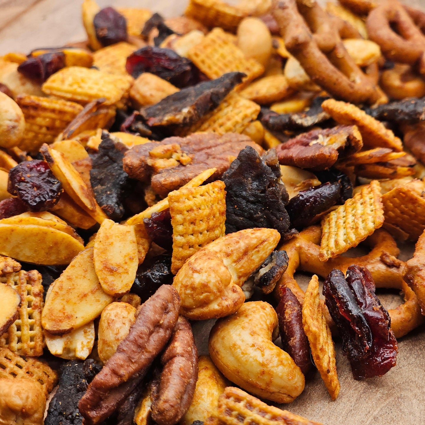 Cuts & Crunch™: Sweet Hot & Spicy Premium Trail Mix