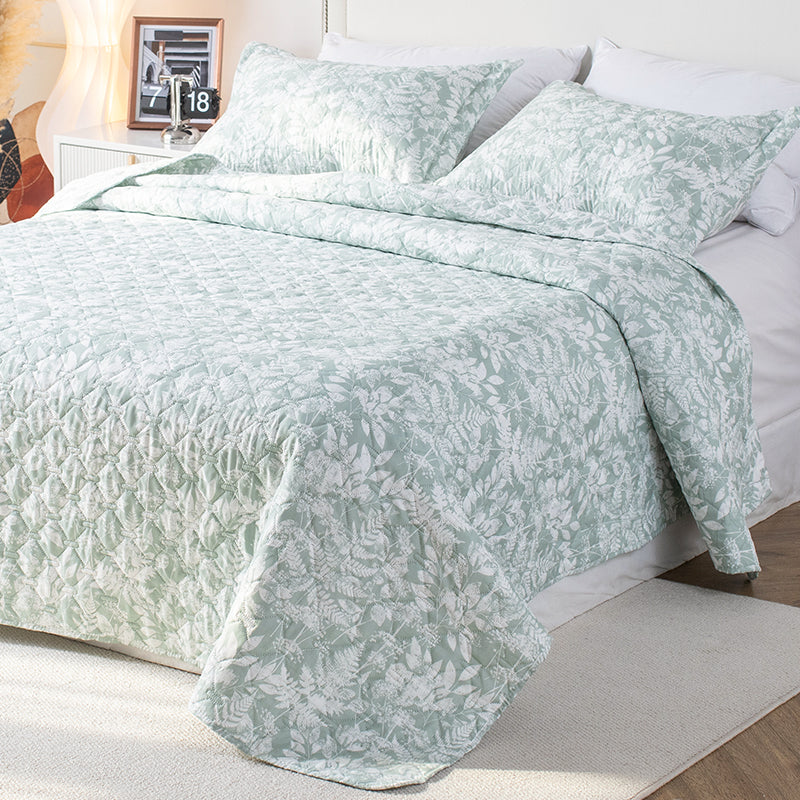 Lightweight Botanical Green Floral Quilt Set - Light All Season Bedding, Room Decor, Graduation Gifts