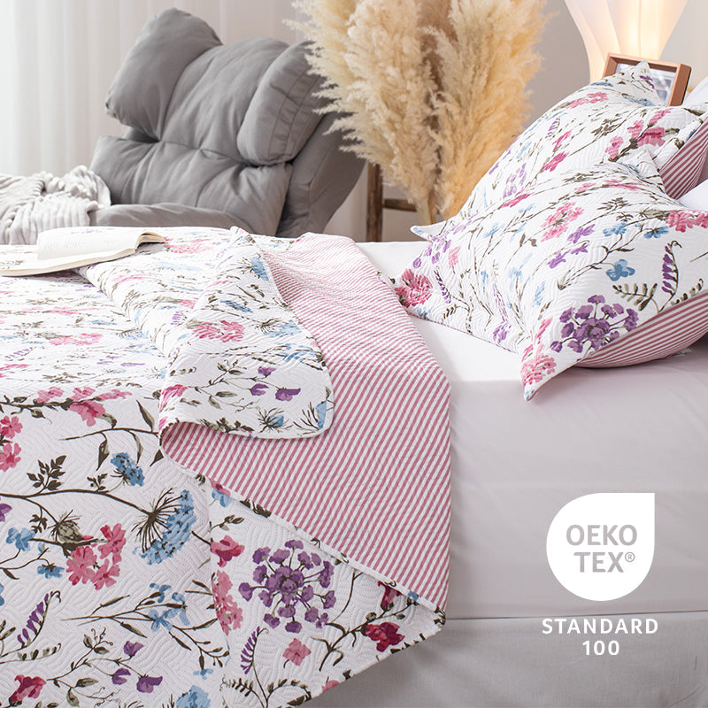 Floral Quilt Set - Lightweight & Reversible - Cozy & Stylish Bedding - Machine Washable, Room Decor, Graduation Gifts