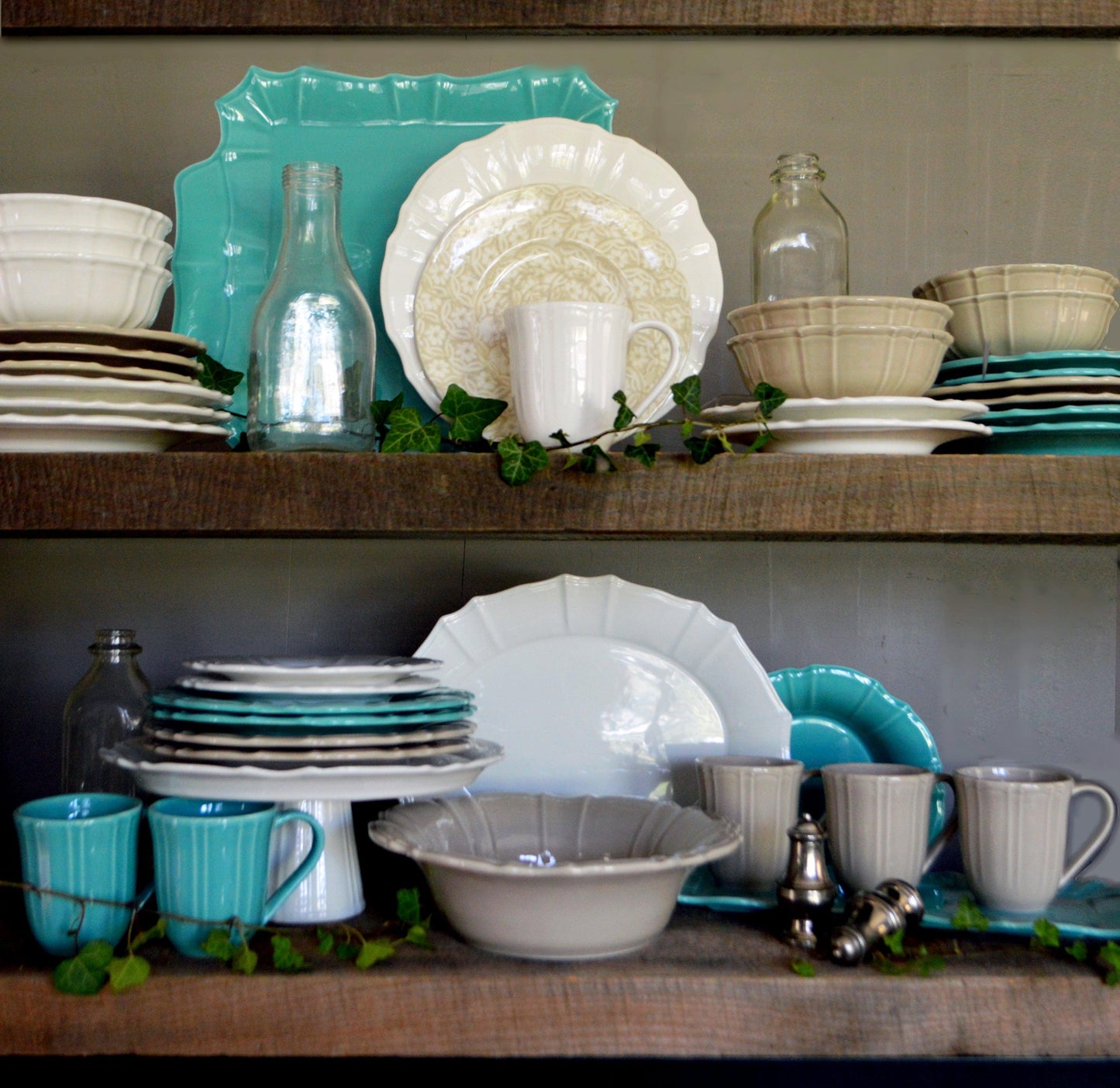 Chloe Floral Accent Dessert Plates in Beige, Set of 4