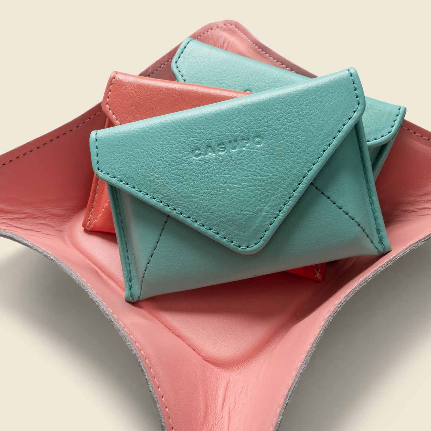 Travel Valet Leather Tray - Pink