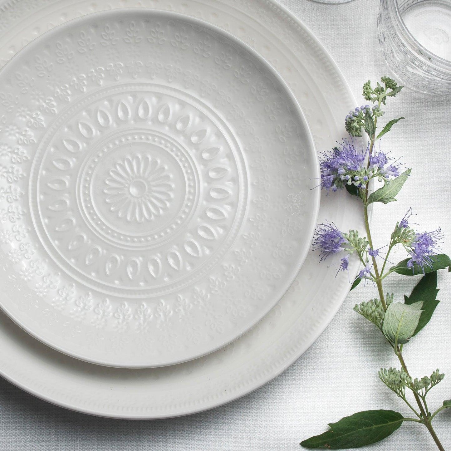 Fez Stoneware 16 Piece Double Bowl Dinnerware Set White