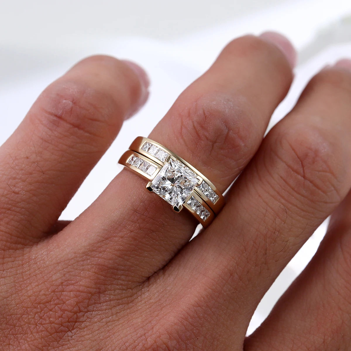 Luxurious 18K Yellow Gold Princess Cut DEF VVS Lab Grown Diamond IGI Certified Fine Jewelry Rings Set Custom Ring Design for Men