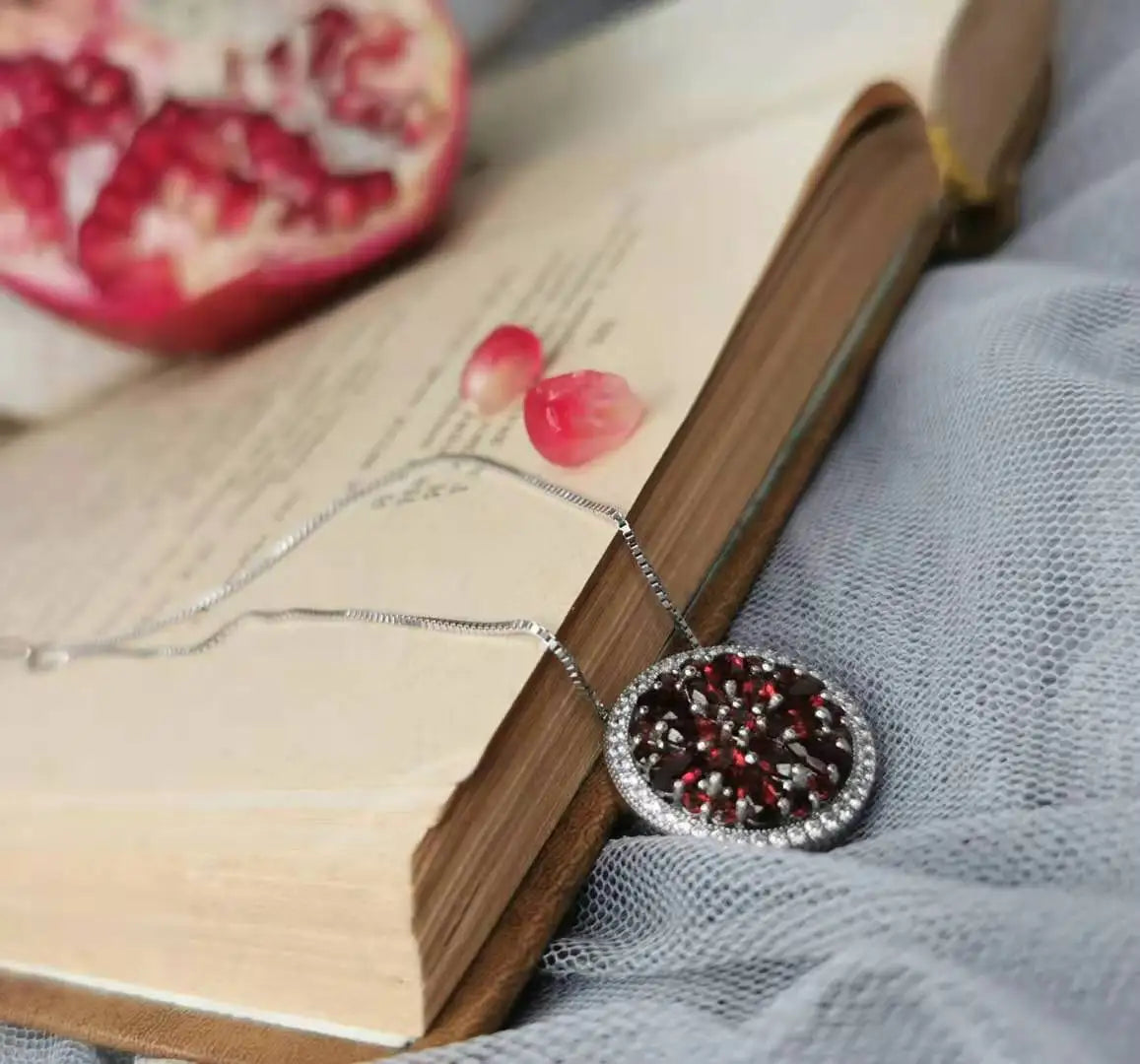 GEM'S BALLET Women's Natural Red Garnet Gemstone Necklace Pendant 925 Sterling Sliver Fine Jewelry