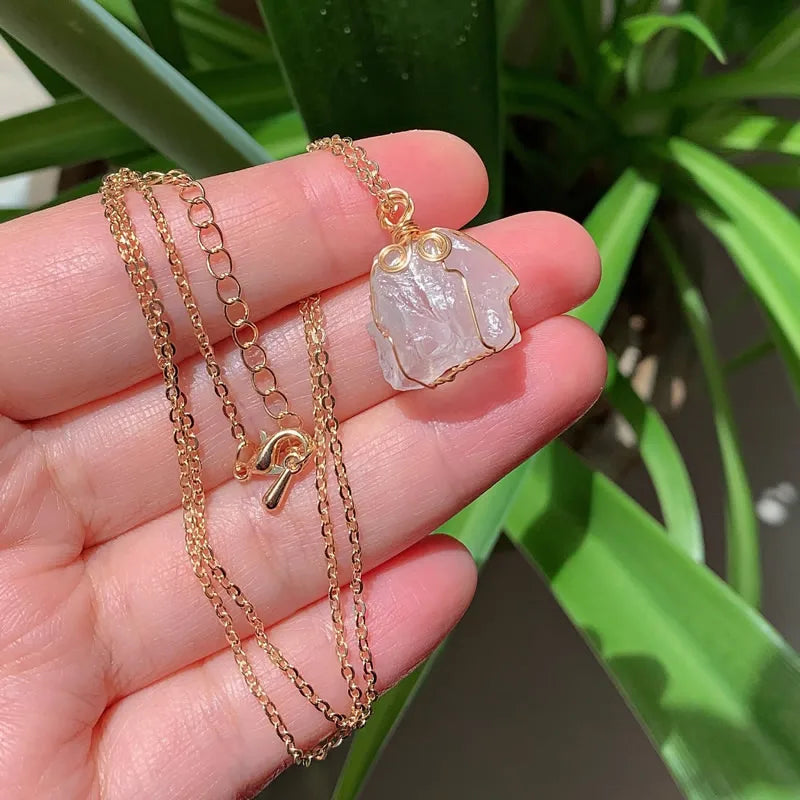 Natural Stone Pendant Necklace Small Rock Quartz Pendulum Amethysts Citrines Fluorite Pink Crystal Necklace for Women Healing