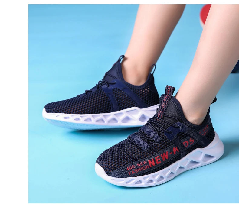 Girl or Boy Light Mesh Sumer Sneakers Shoes 4-6Yrs